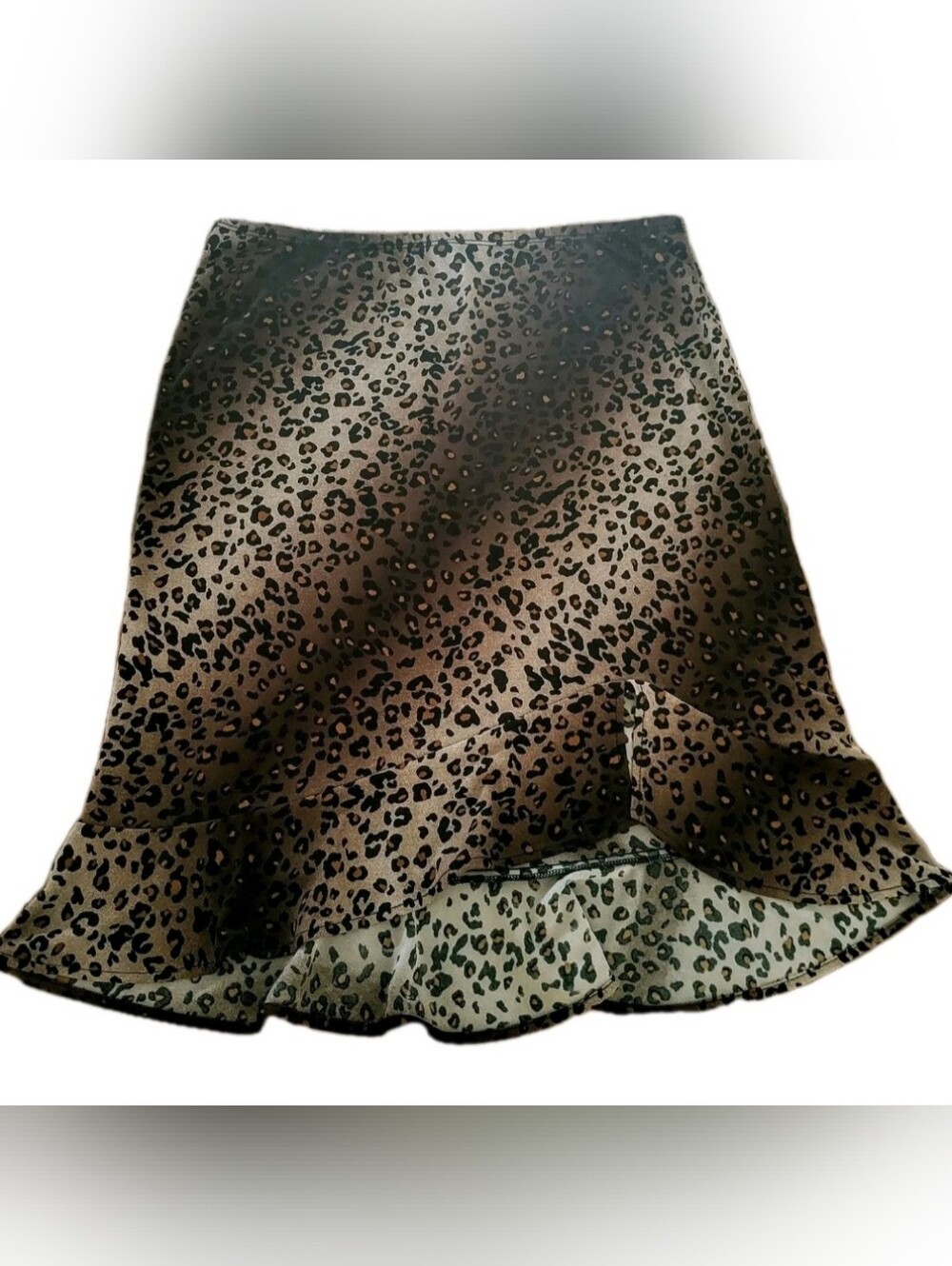 BCBG Maxazria Leopard Trumpet Skirt Asymmetrical Ruffle Hem L EUC Stretchy
